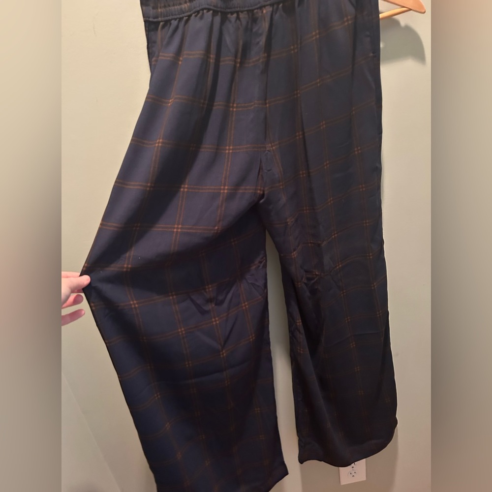 Abercrombie & Fitch wide leg high waist pull-on trouser